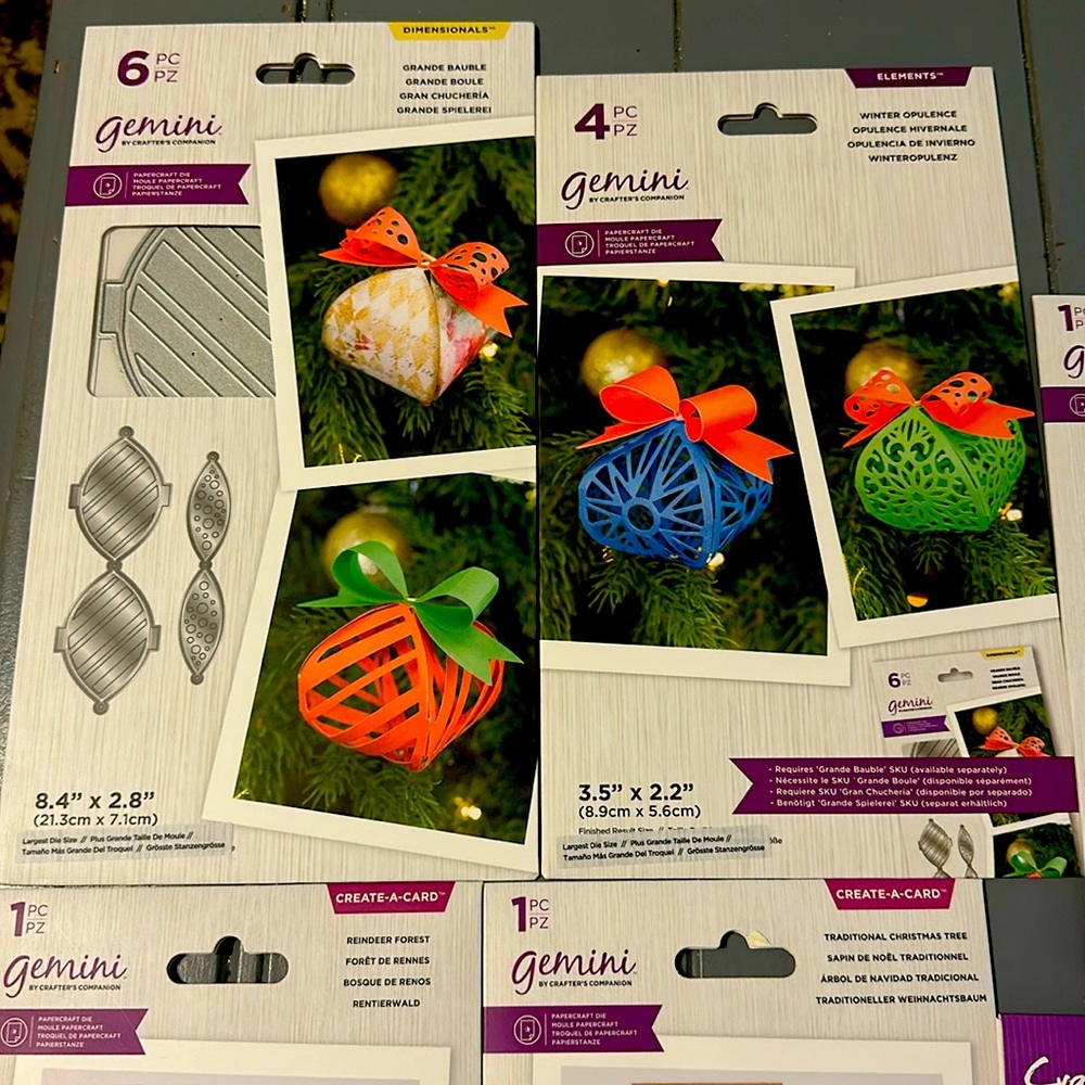 Gemini Crafter’s Companion 19pcs Christmas Dies, Stamps & Create-a-cards